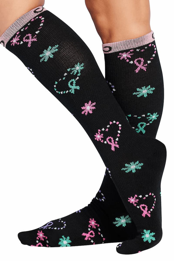 The sides of the Infinity Women's Kickstart Compression Socks featuring 15-20 mmHg of compression to help prevent fatigue and swelling.