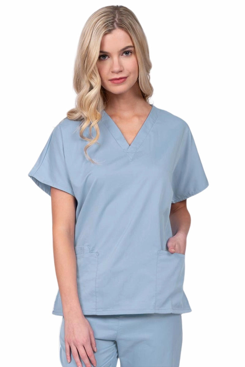 Young nurse wearing an Epic by MedWorks Unisex V-Neck Scrub Top in blue fog with a unique, easy care fabric made of 77% polyester, 21% Viscose and 2% Spandex.