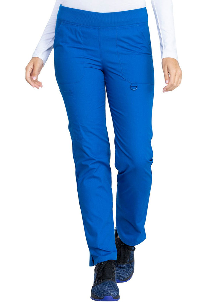A picture of a young female Phlebotomist wearing a pair of Dickies EDS signature Women's Pull-on Scrub Pants in Royal size Medium featuring a contemporary fit.