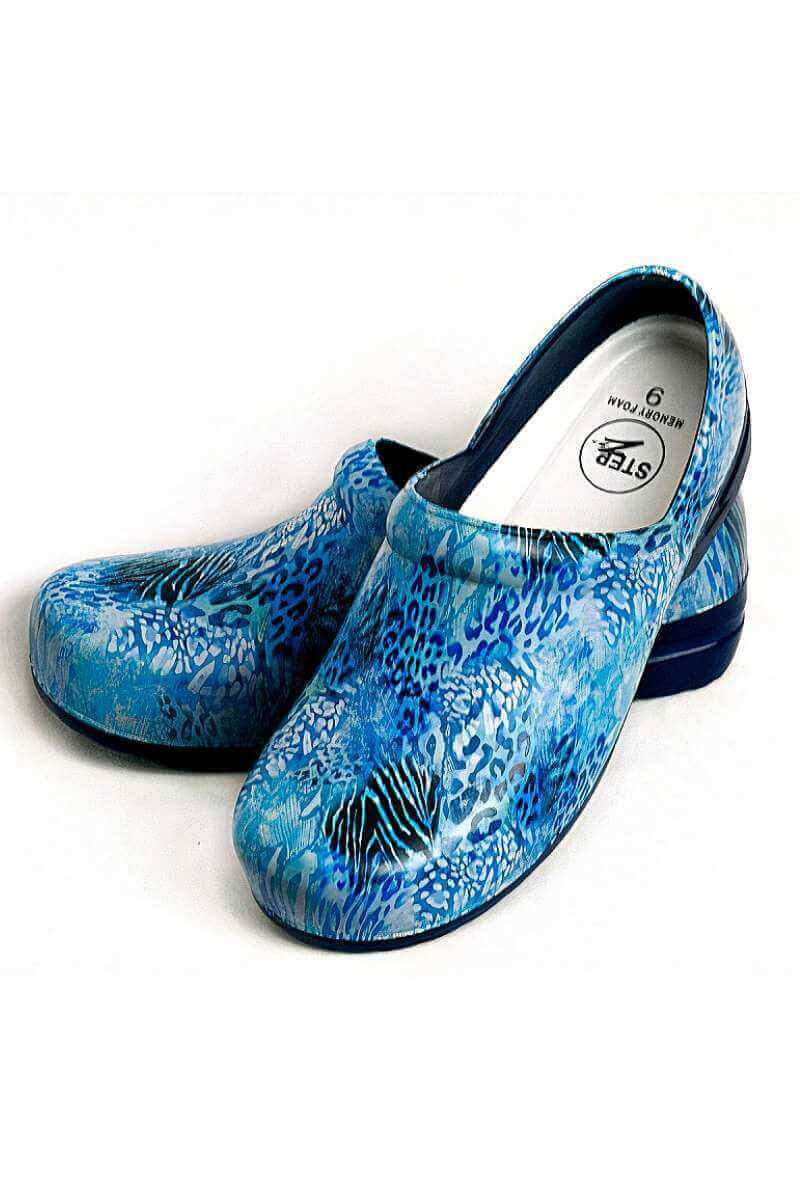 An image of the "Jungle Blues" StepZ Women's Slip Resistant Memory Foam Clog in size 8 featuring patented water-based fluid slip-resistance technology.