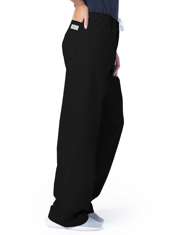 Female healthcare professional wearing a pair of Urbane Essentials Women's Straight-Leg Pants in "Black" featuring 1 back patch pocket.