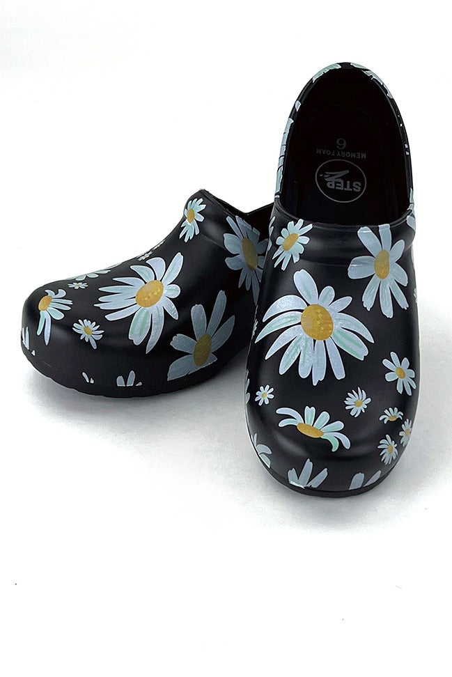 An image of the "Daisy Power" StepZ Women's Slip Resistant Memory Foam Clog in size 8 featuring patented water-based fluid slip-resistance technology.
