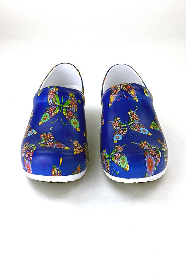 A frontward facing image of the "Butterfly Bouquet" StepZ Women's Slip Resistant Memory Foam Clogs in size 6 featuring padding in the front & back heel collar.