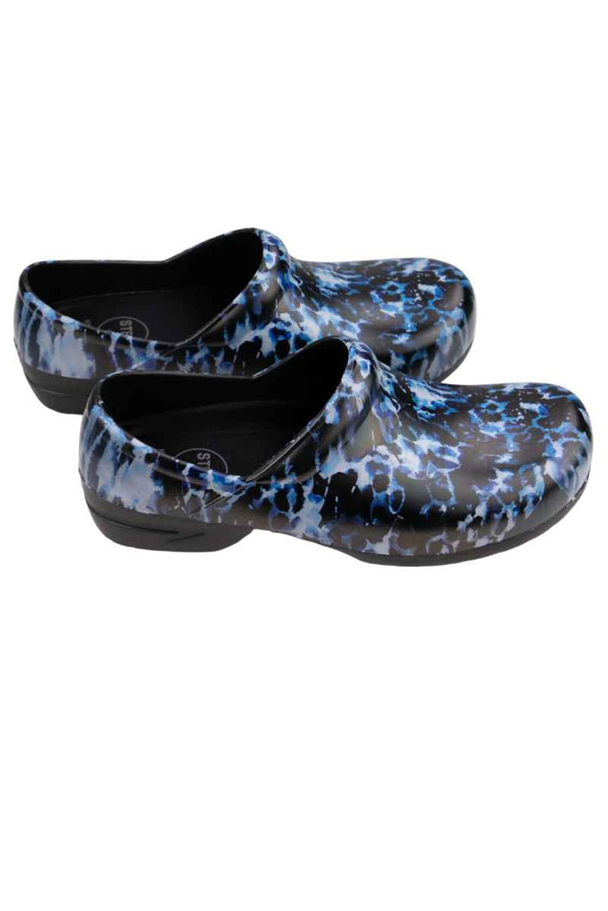 A picture of the side of a StepZ Women's Slip Resistant Nurse Clogs in "Midnight Blues" size 7 featuring a heel height of 1.5".