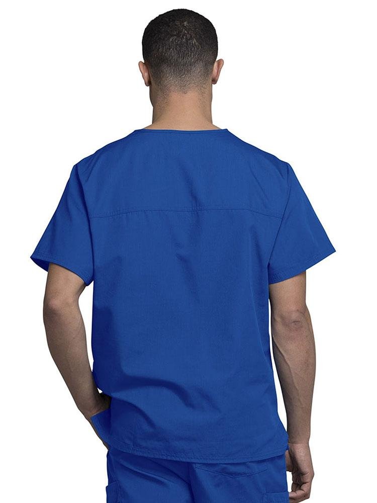 An image of an LPN displaying the back of a Cherokee Workwear Originals Men's Solid V-neck Scrub Top in "Royal" size Large featuring a center back yoke to provide a complimentary look & feel.