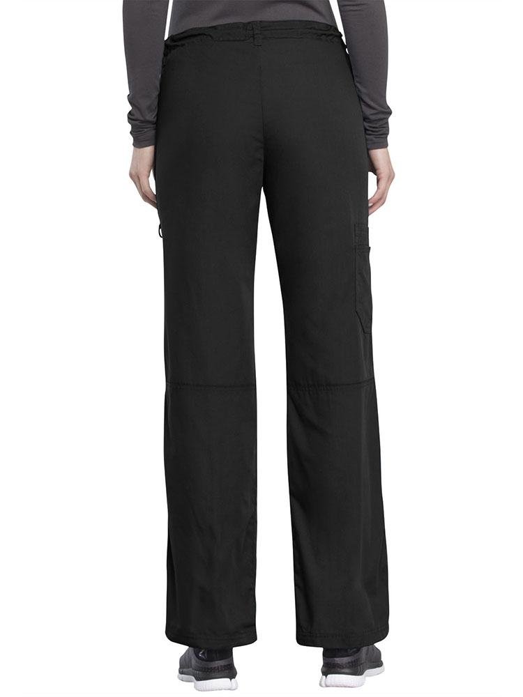 An image of the back of the Cherokee Workwear Originals Women's Low-Rise Drawstring Scrub Pant in Black size Medium Petite featuring 1 cargo pocket on the wearer's right side.
