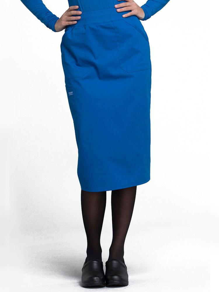 Nurse Anesthetist wearing Cherokee Worwear Professionals women's 30" Knit Waistband Scrub Skirt  in royal size extra small