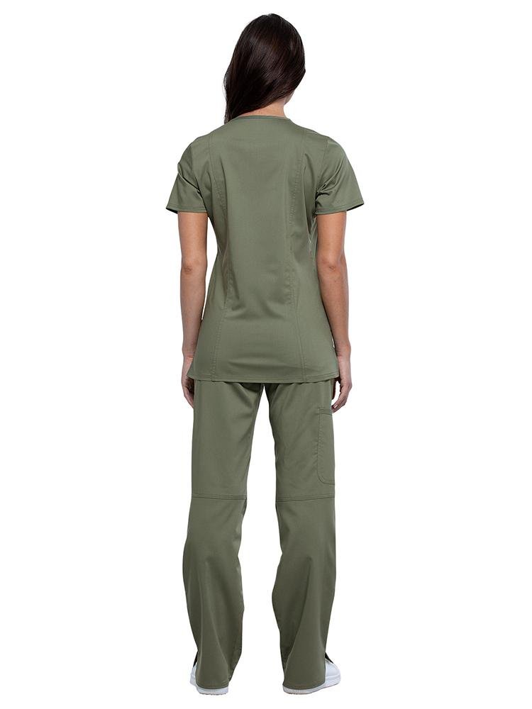 Nurse Practitioner wearing Cherokee Workwear Revolution women's V-Neck Scrub Top & Elastic Waistband Pull-On Scrub Pant in olive size extra large