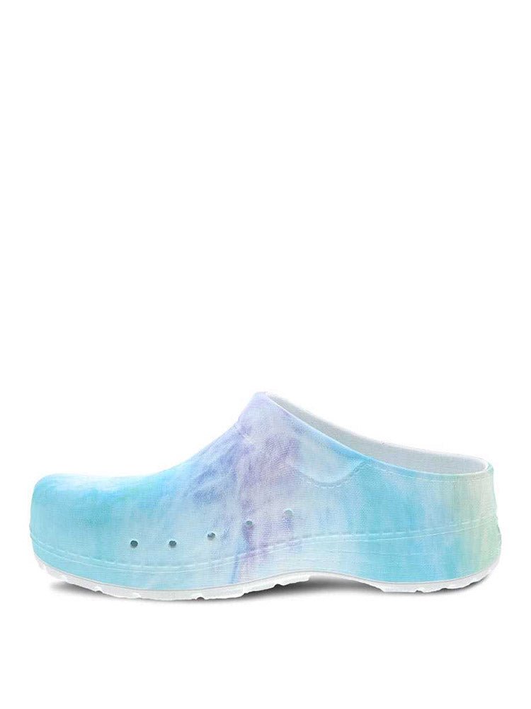 A single Dansko Kane Molded Nurse Clog in Tie Dye featuring a channeled outsole for durability.