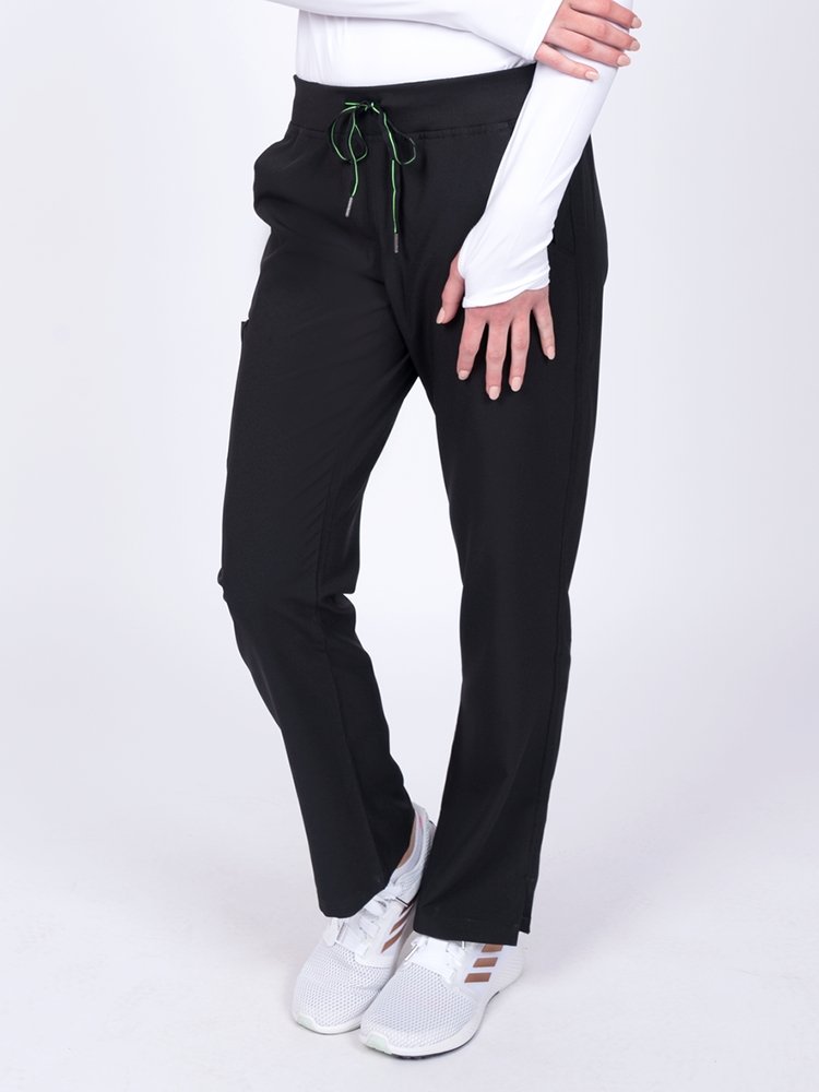 Meraki Sport Women's Yoga Scrub Pant in black featuring 4 pockets including a cargo pocket
