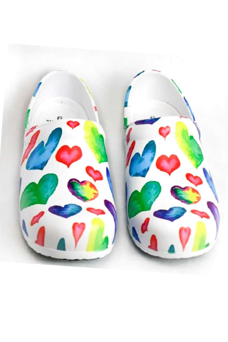 A frontward facing image of the "Rainbow Hearts" StepZ Women's Slip Resistant Memory Foam Clogs in size 6 featuring padding in the front & back heel collar.