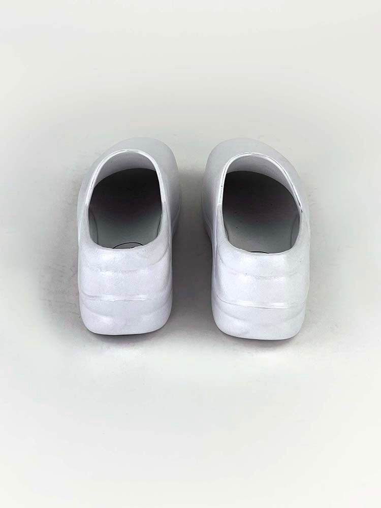 Heel view of the Wide Toe-Box Memory Foam Clog in white with a heel height of 2".
